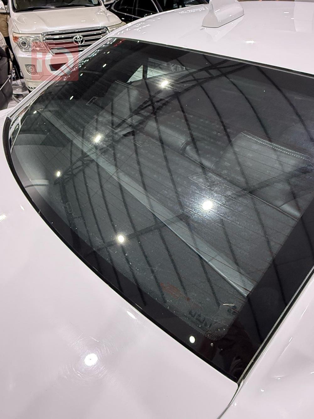 کرایسلەر 300